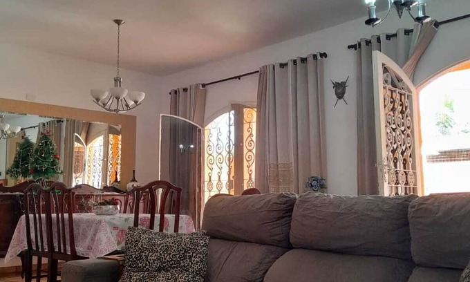 Jardim Mar e Ceu House | Casa Aconchego à 600m da Maior Praia do Guarujá