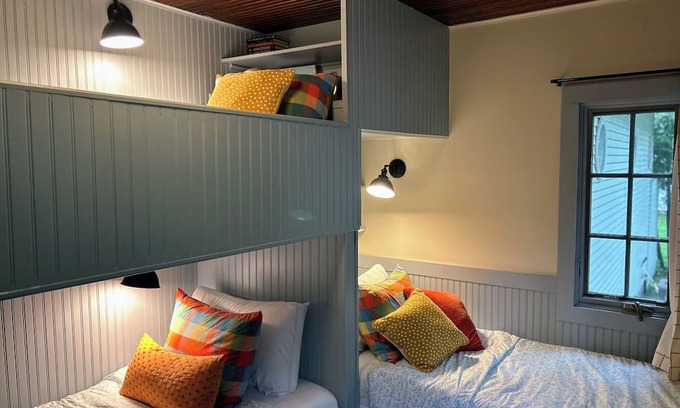 Grand Beach Cabin | Adorable SW Michigan Cottage with Beach Access