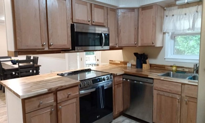 Mountainburg House | Country Cottage in a quite Country setting near Lake Fort Smith.