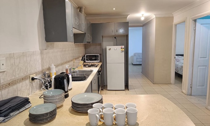 Greystanes House | Comfortable and cozy Graystanes home with garage