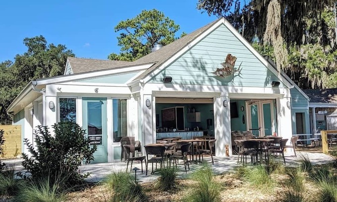 Port Royal Landing House | Waterfront Living - Just 3 Miles From Parris Island! 3 BR/2 Bathrooms, Sleeps 6