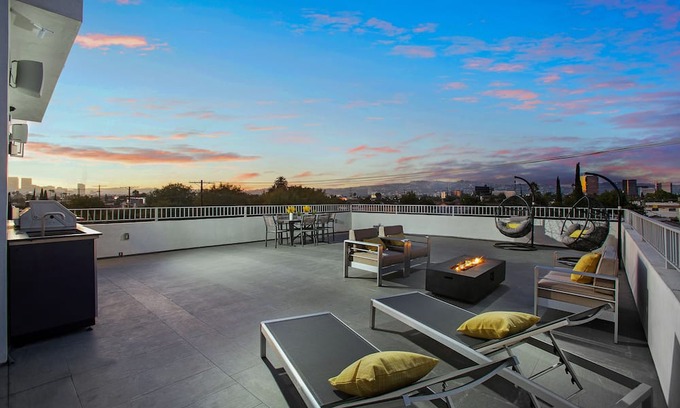 Pico - Robertson Villa | Amazing House In Best Location