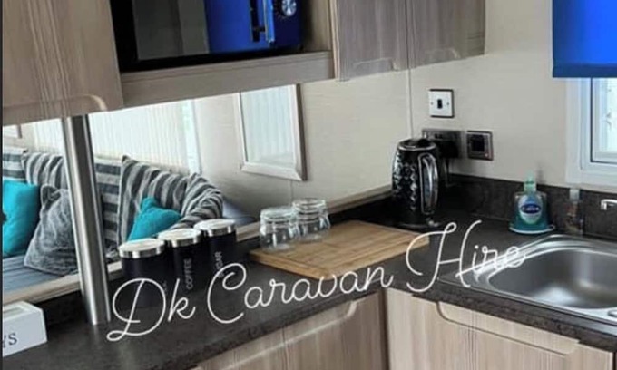 Towyn Cabin | Luxury Caravan in Towyn North Wales