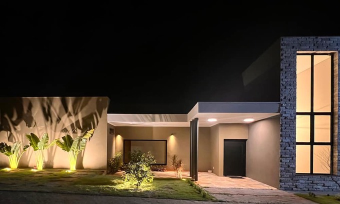 Delfinopolis Cottage | Comfortable house with swimming pool overlooking the dam.