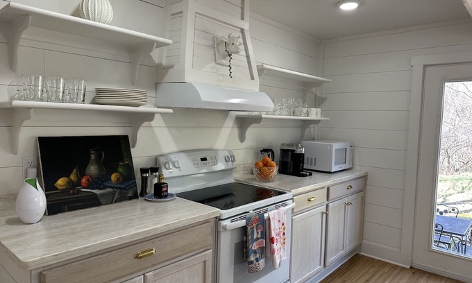 Cape Girardeau House | Charming former farmhouse near the university in Cape Girardeau