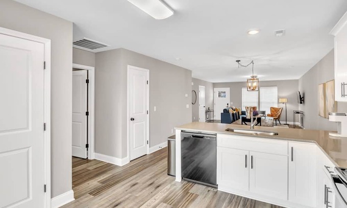 Simpsonville House | Charming Simpsonville 3BR/2BA Home, Pet-Friendly!