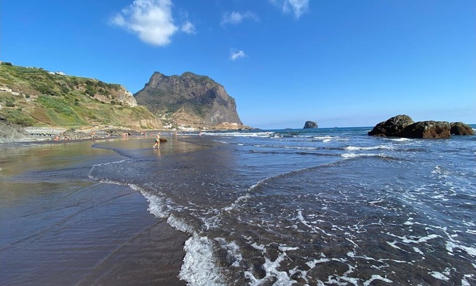 Porto da Cruz House | Penha D'Águia Villa by LovelyStay