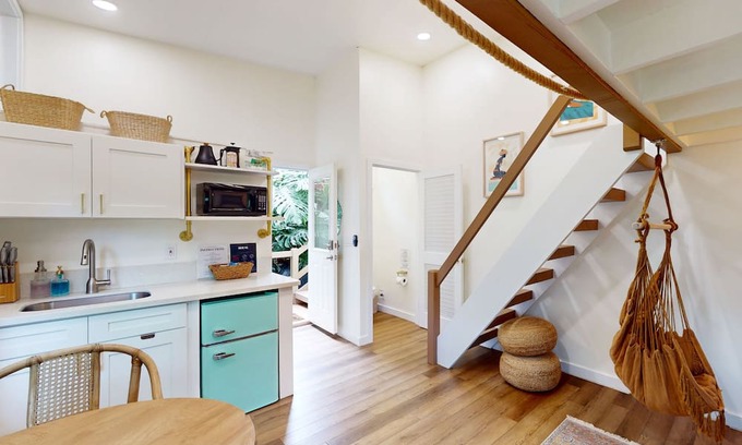 Mililani Apartment | Gorgeous guest suite in great central location with loft, kitchenette, streaming