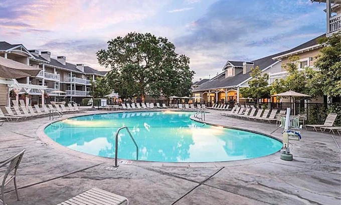 Windsor Condo | Beautiful Wine🍷 Country! Exquisite Getaway!