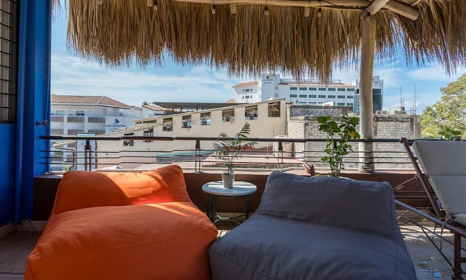 Lazaro Cardenas Apartment | Paraiso Bohemio , 1 block from the beach