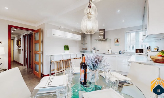 Landore Apartment | 3 Bed Apartment - Swansea Marina