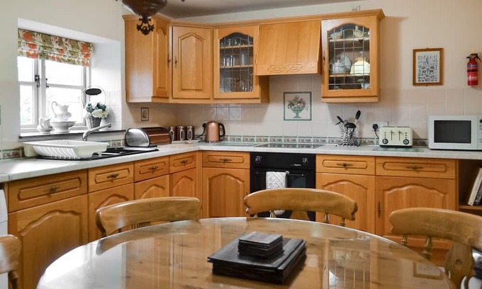 Grimsby Cottage | 3 bedroom accommodation in Tetney, near Cleethorpes