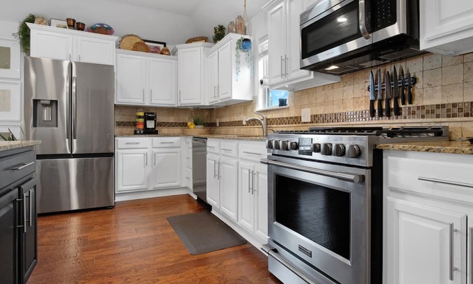 Lowell House | Urban Social : Backyard Paradise & Central to NWA