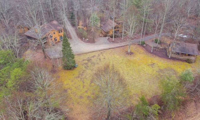 Blairsville Cabin | 8 Cabins! Entire Campground w/ Event Lawn* Sleep30