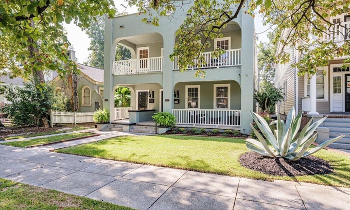 Olde Town Augusta House | Charming 6 BR Duplex in Augusta - Steps from Downtown, Restaurants, and Hospitals