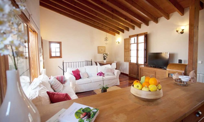 Andraitx House | Charmantes 300 Jahre Altes Dorfhaus in Andratx