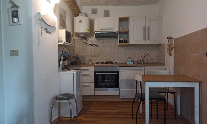 Sori Apartment | Petite Batty CITRA 010060LT0099 BETWEEN THE GREEN AND THE SEA.