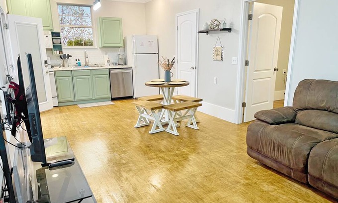 Cleveland Apartment | It’s serenity and comfort in our cozy home, a simple place to relax and unwind!