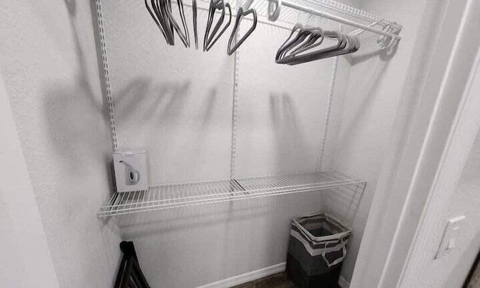 Memphis Apartment | 1 Bedroom 838225 by Houzlet