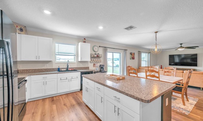 Elfers House | The Beehive House | Extended Stays