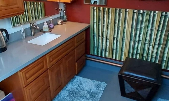 Westside Costa Mesa House | Near Beach 2 bedroom 2 bath with jacuzzi and large entertainment backyard