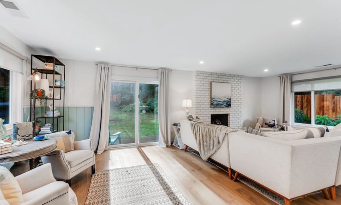 Cleone House | Charming house in private location near beach with fireplace & Starlink internet