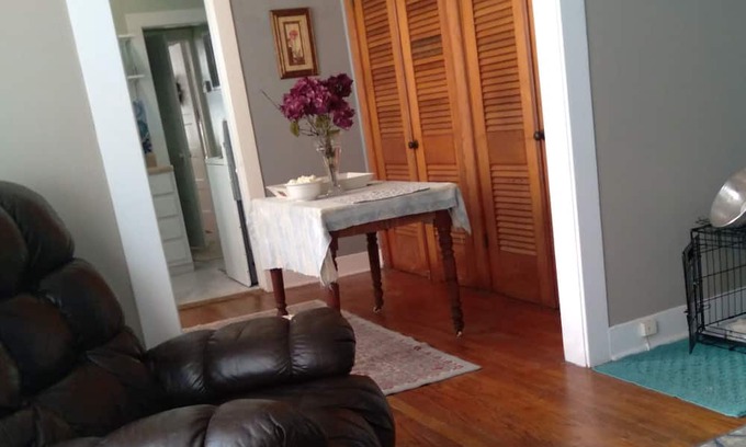 Columbus Cottage | Perfect if you're here for work/extended stay. Great location, pet friendly!