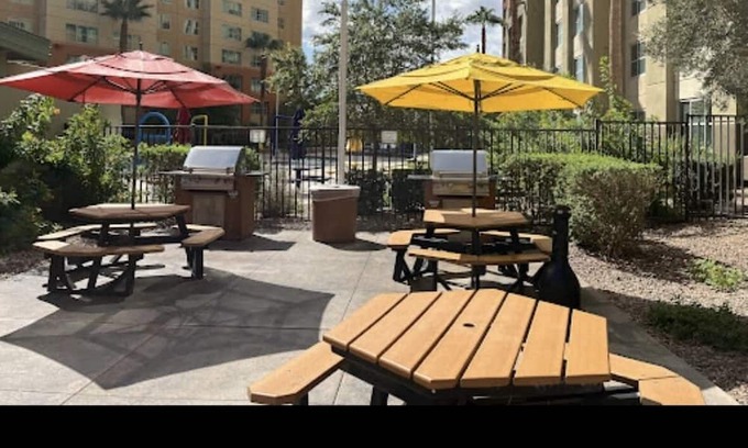 Enterprise Resort | Las Vegas Grandview Sat-Sat Only is your gateway to the lights of Las Vegas.