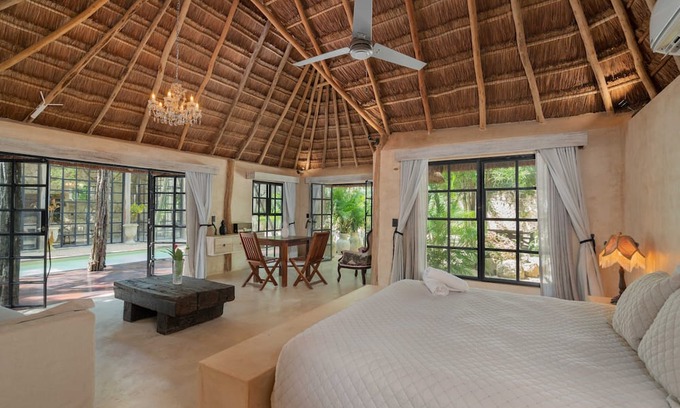 Francisco Uh May Villa | Casa Uh