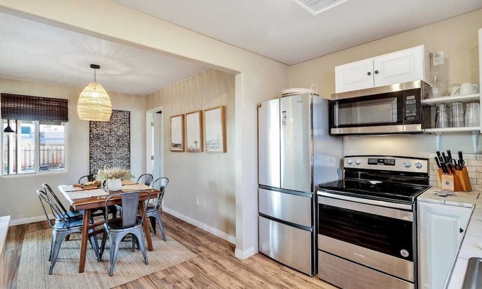 Twentynine Palms House | Private Home | Pool - Firepit - Casa Delfin