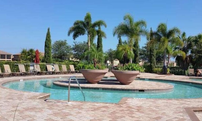 Braden River Apartment | 2 Bedroom 736689 by Houzlet