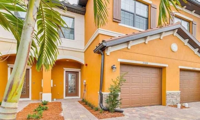 Gran Paradiso Apartment | 3 Bedroom 724799 by Houzlet