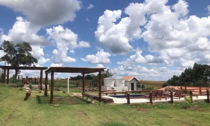 Sao Pedro House | Linda Chácara no Alto da Serra com o Melhor por do sol do Interior