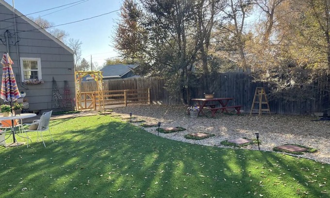 Longmont House | Super Cozy Home!