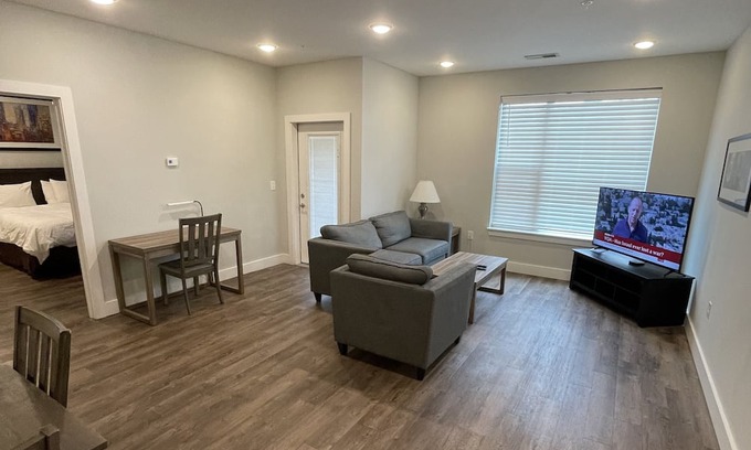 Plainfield Apartment | Get in before it's gone! More space than a hotel and cheaper too!