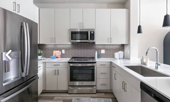 White Plains Apartment | Peaceful and Serene Very large 2 bedroom with scenic wooded views