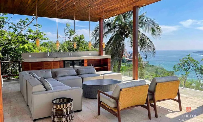 Ixtapa House | NEW Luxe Oceanview Villa, Private Beach, Pool, BBQ