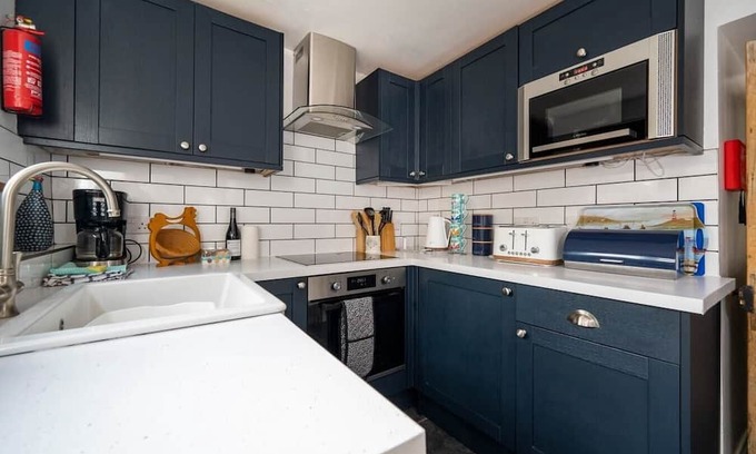 Ixworth House | Wits End Cottage, Ixworth