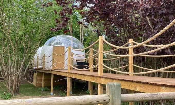 Crecy-sur-Serre House | La bulle LOVE (chauffée) Au Domaine Du Pré Dieu