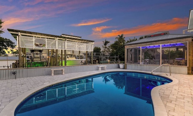 Boca Grande House | 110 Damfino - Resort - Deep Water Dock(s), Hot tub, PickleBall Ct, Sleeps 14