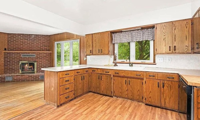 Saginaw House | Little Grand Lake Rustic Retreat