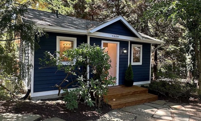 Annapolis Cottage | Idyllic Cottage Near Annapolis with Treehouse Vibes & Outdoor Charm