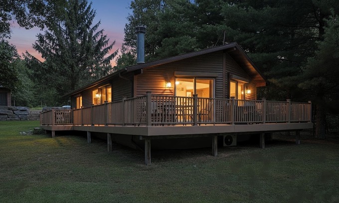Rome Cabin | Golf & Lake Cabin Relax in Nekoosa