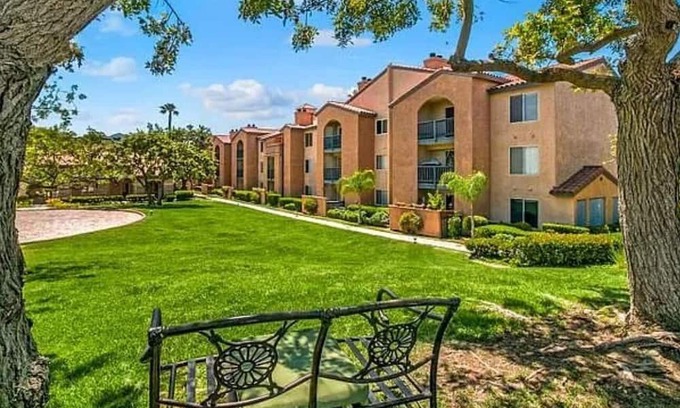 University City Condo | Resort-like Coastal Condo in UTC/La Jolla