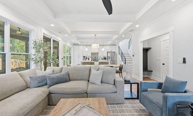 Scottdale House | New! Modern Luxurious Woodland Retreat