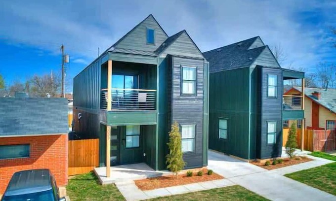 Central Oklahoma City House | Modern Central OKC New Build Near Plaza District