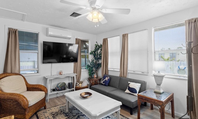 Steinhatchee House | The "REEL" Retreat - Steinhatchee Fl