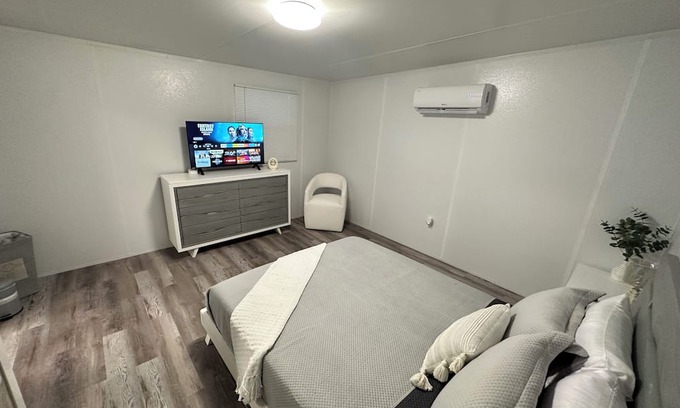 Seffner Community Alliance Apartment | WELCOME TO MI LITTLE CASITA with WiFi, AC in private place in Seffner