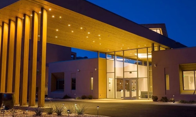 Moab Condo | 2-bedroom condo in marvelous Moab with WiFi, fitness room, AC