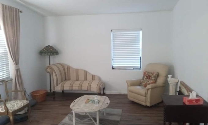 Lake Wales Other | Farmhouse unit in amazing Lake Wales with WiFi, AC